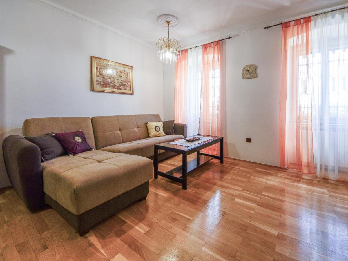 Apartment Edo-1 By Interhome Laurana Esterno foto