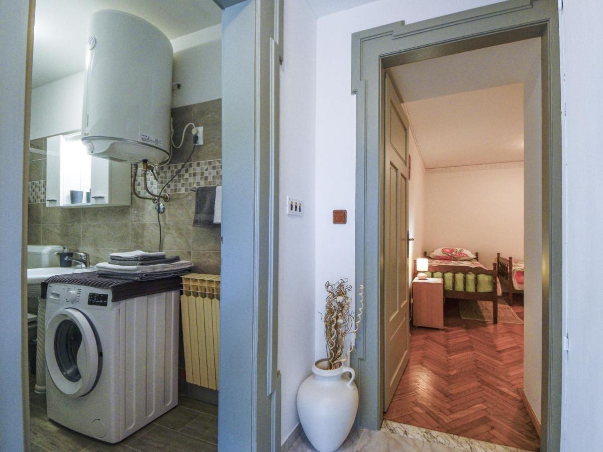 Apartment Edo-1 By Interhome Laurana Esterno foto