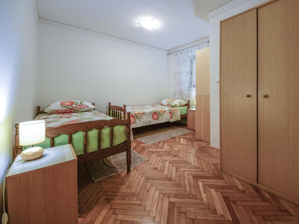 Apartment Edo-1 By Interhome Laurana Esterno foto