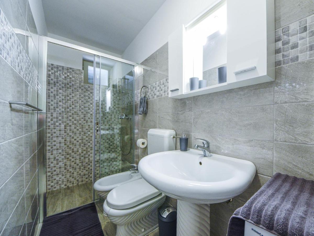 Apartment Edo-1 By Interhome Laurana Esterno foto